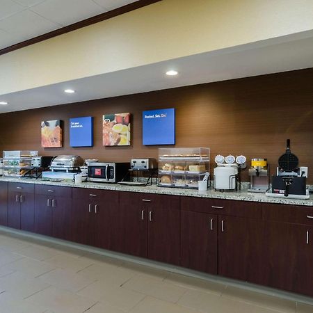 Comfort Inn Randolph-Boston Exterior photo