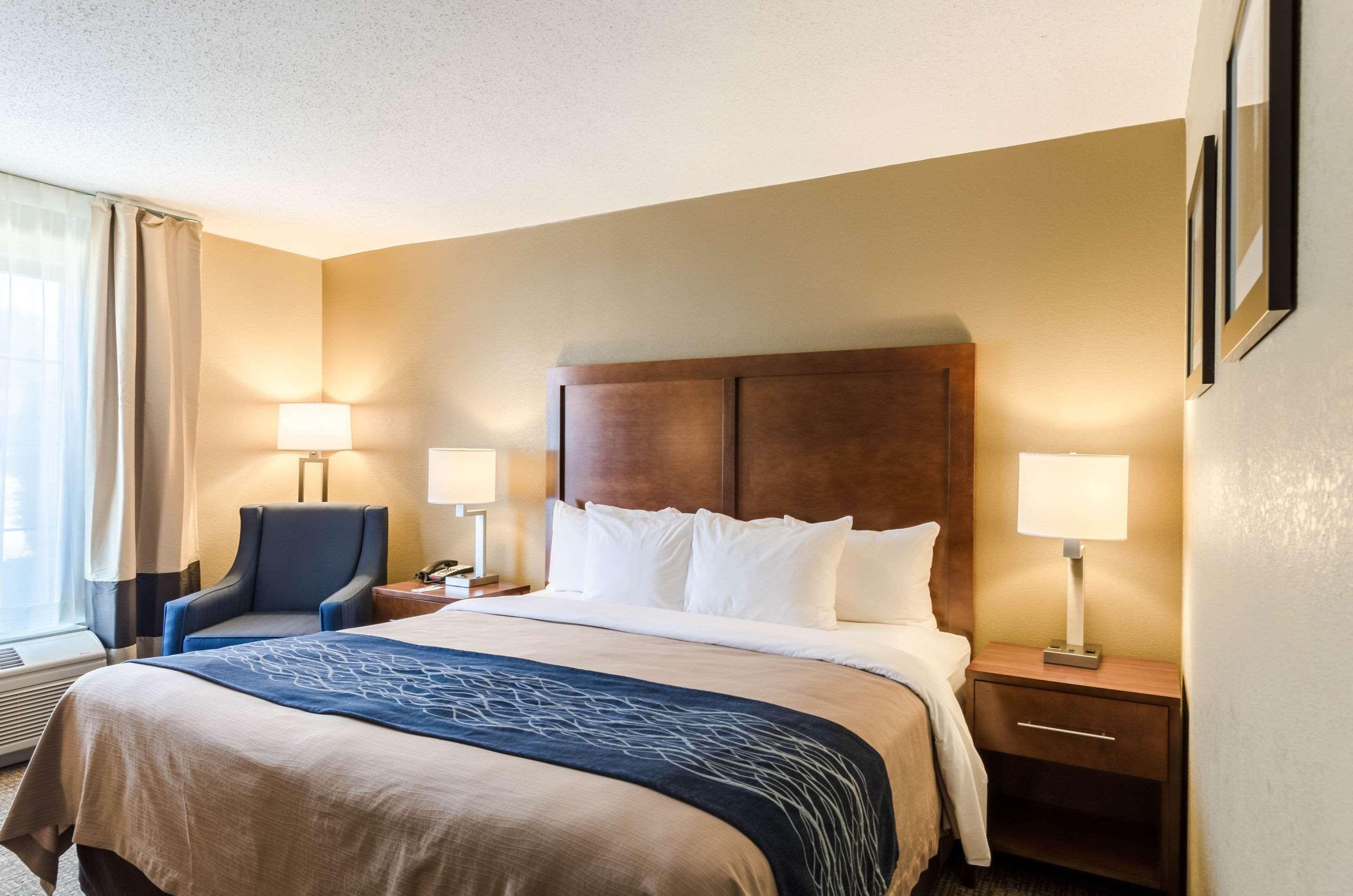 Comfort Inn Randolph-Boston Exterior photo